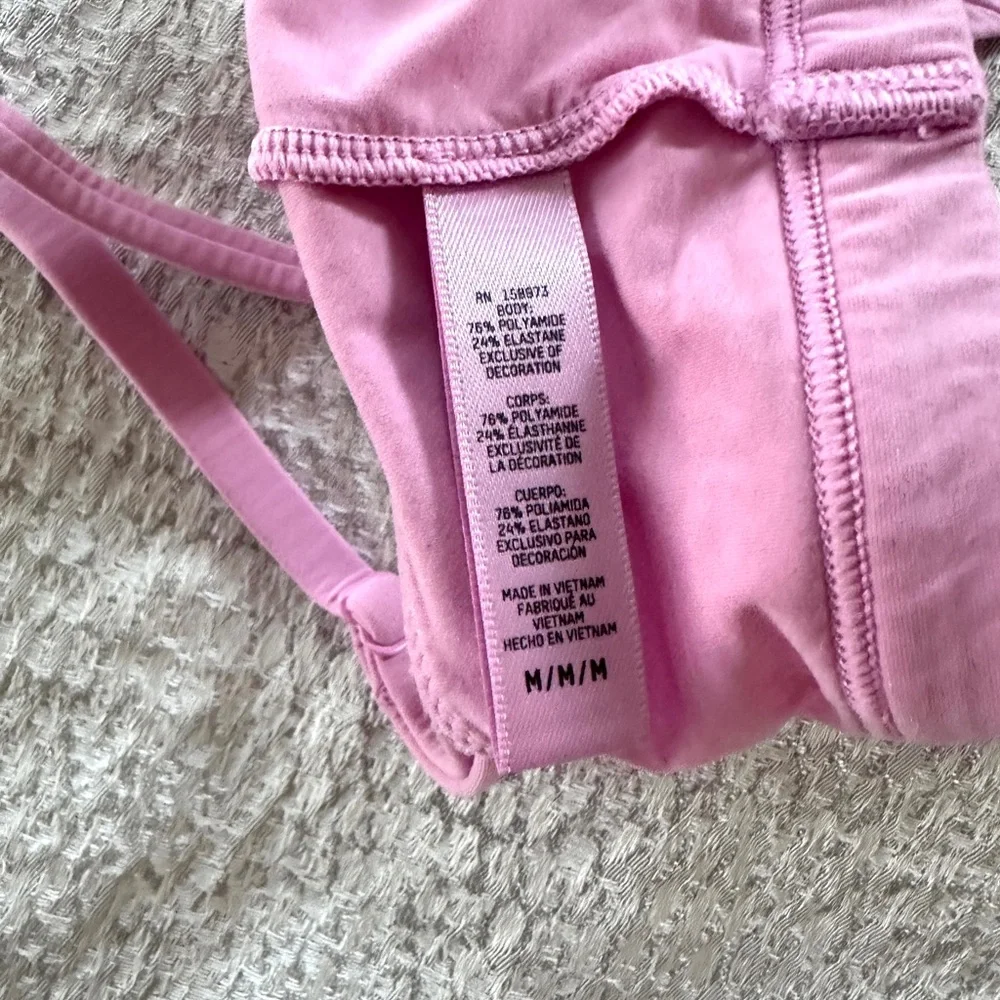 Skims Fits Everybody Picot Cut Out Scoop bralette pink bra w/ peekaboo hole - Picture 7 of 8
